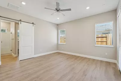 9107 Colzie Court, Elk Grove, CA 95624 - Photo 6