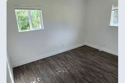 2589 Altos Avenue, Sacramento, CA 95815 - Photo 4