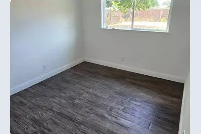 2589 Altos Avenue, Sacramento, CA 95815 - Photo 6