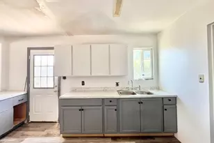 2513 Connie Dr, Sacramento, CA 95815 - Photo 30