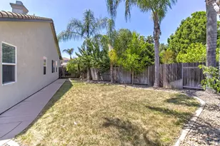 9827 Brinzino Ct, Sacramento, CA 95757 - Photo 46