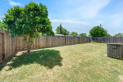 7308 Lawnwood Drive, Sacramento, CA 95828 - Photo 28