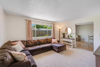 7308 Lawnwood Drive, Sacramento, CA 95828 - Photo 4