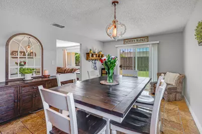 7308 Lawnwood Drive, Sacramento, CA 95828 - Photo 12