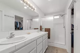 330 McDaniel Cir, Sacramento, CA 95838 - Photo 16
