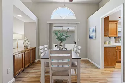 7306 Rush River Drive, Sacramento, CA 95831 - Photo 18