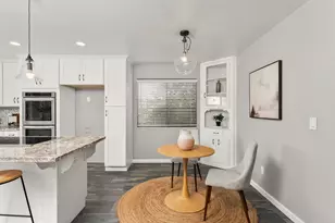 8913 Melodic Ct, Elk Grove, CA 95624 - Photo 14