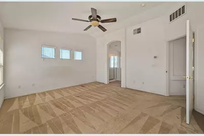 9446 Grasmeer Way, Elk Grove, CA 95624 - Photo 34