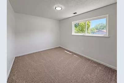 7827 Glen Tree Drive, Citrus Heights, CA 95610 - Photo 14
