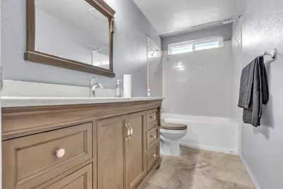 663 Carr Way, Galt, CA 95632 - Photo 14