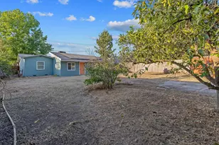1019 E Laurel Ave, Visalia, CA 93292 - Photo 32