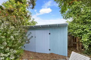 910 Pennsylvania Pl, Davis, CA 95616 - Photo 16