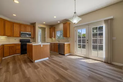13228 Christie Falls Way, Lathrop, CA 95330 - Photo 6
