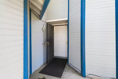 8638 Hampton Hill Court, Sacramento, CA 95828 - Photo 4