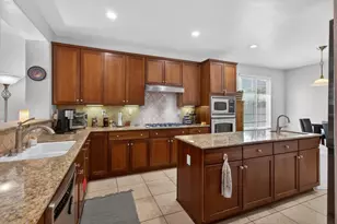 1381 High Noon Dr, Plumas Lake, CA 95961 - Photo 2