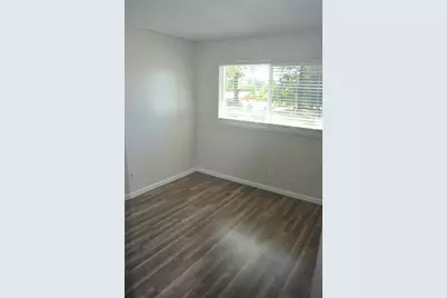 5919 Bamford Drive, Sacramento, CA 95823 - Photo 14