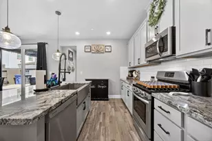 8247 Blue Coral Ave, Elk Grove, CA 95757 - Photo 14