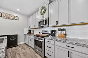 8247 Blue Coral Ave, Elk Grove, CA 95757 - Photo 12