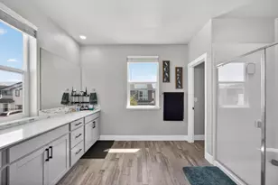 8247 Blue Coral Ave, Elk Grove, CA 95757 - Photo 46