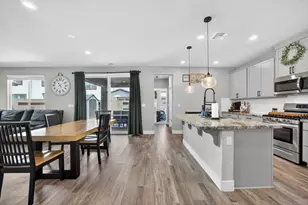 8247 Blue Coral Ave, Elk Grove, CA 95757 - Photo 10