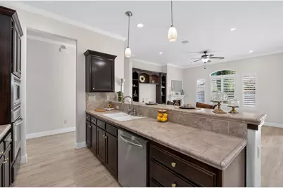 1563 E Via Mirasol Lane, Fresno, CA 93730 - Photo 18