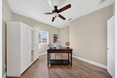 9534 Rockybrook Way, Elk Grove, CA 95624 - Photo 14