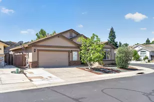 9534 Rockybrook Way, Elk Grove, CA 95624 - Photo 4