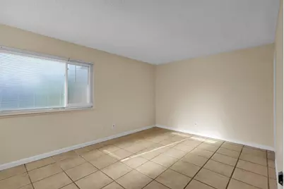7817 Scottsdale Drive, Sacramento, CA 95828 - Photo 20