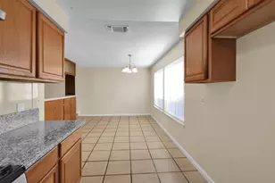 7817 Scottsdale Dr, Sacramento, CA 95828 - Photo 14