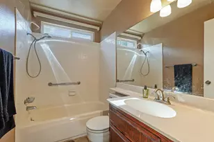 1951 Colombard Cir, Lodi, CA 95240 - Photo 16