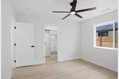 142 E Coolidge Avenue, Modesto, CA 95350 - Photo 22