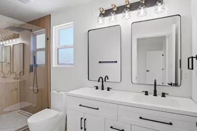 142 E Coolidge Avenue, Modesto, CA 95350 - Photo 24