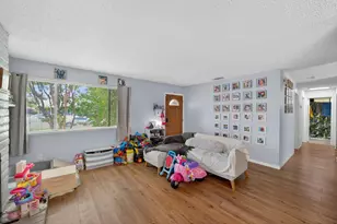 1335 Trail End Way, Sacramento, CA 95834 - Photo 6