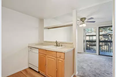 937 Fulton Avenue #502, Sacramento, CA 95825 - Photo 6
