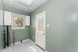 2717 17th St, Sacramento, CA 95818 - Photo 14