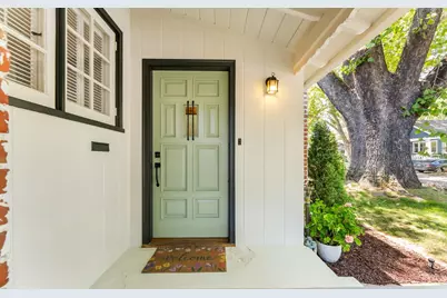 2717 17th Street, Sacramento, CA 95818 - Photo 6