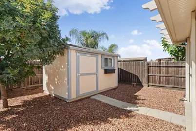 1077 Dimaggio Way, Galt, CA 95632 - Photo 42