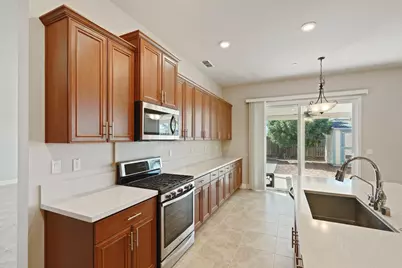 1077 Dimaggio Way, Galt, CA 95632 - Photo 14
