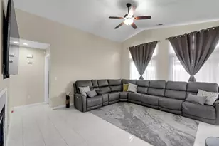 1210 Cherry Oak Ln, Manteca, CA 95336 - Photo 4