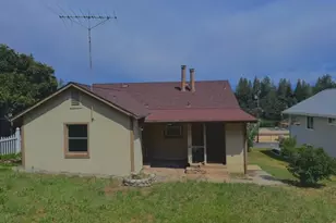 240 Pleasant St, Colfax, CA 95713 - Photo 20