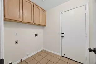 8853 Bridalsmith Dr, Sacramento, CA 95828 - Photo 42