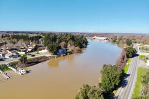 14055 River Rd, Walnut Grove, CA 95690 - Photo 2