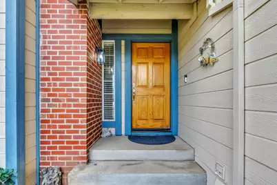 9186 Lagrange Court, Elk Grove, CA 95624 - Photo 6