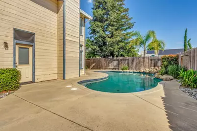 9186 Lagrange Court, Elk Grove, CA 95624 - Photo 44