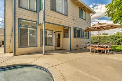 9186 Lagrange Court, Elk Grove, CA 95624 - Photo 42