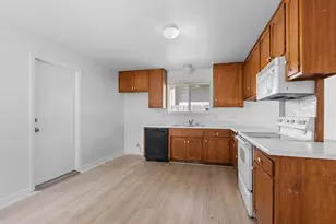 7028 Ellsworth Cir, Fair Oaks, CA 95628 - Photo 10