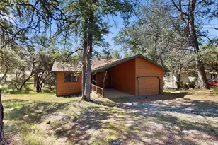12876 Green Valley Cir, Groveland, CA 95321 - Photo 2