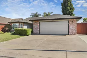 2546 Cottonwood Dr, Lodi, CA 95242 - Photo 2