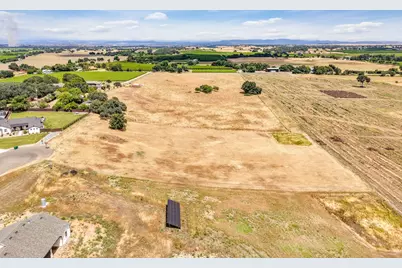19012 E Sierra View Court, Clements, CA 95227 - Photo 14