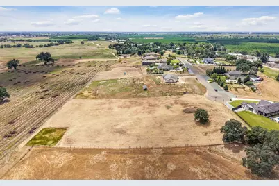 19012 E Sierra View Court, Clements, CA 95227 - Photo 4
